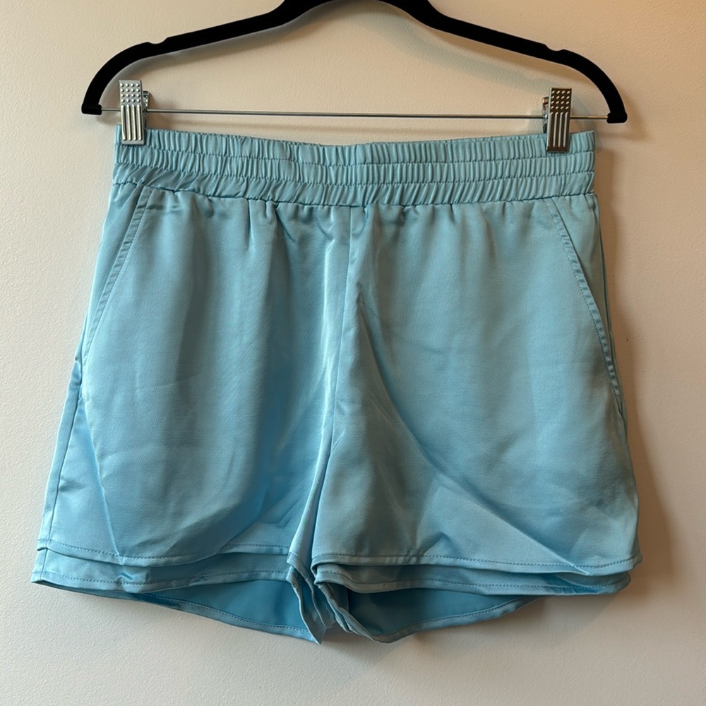 NWT Daisy Short in Sky Blue Sz S